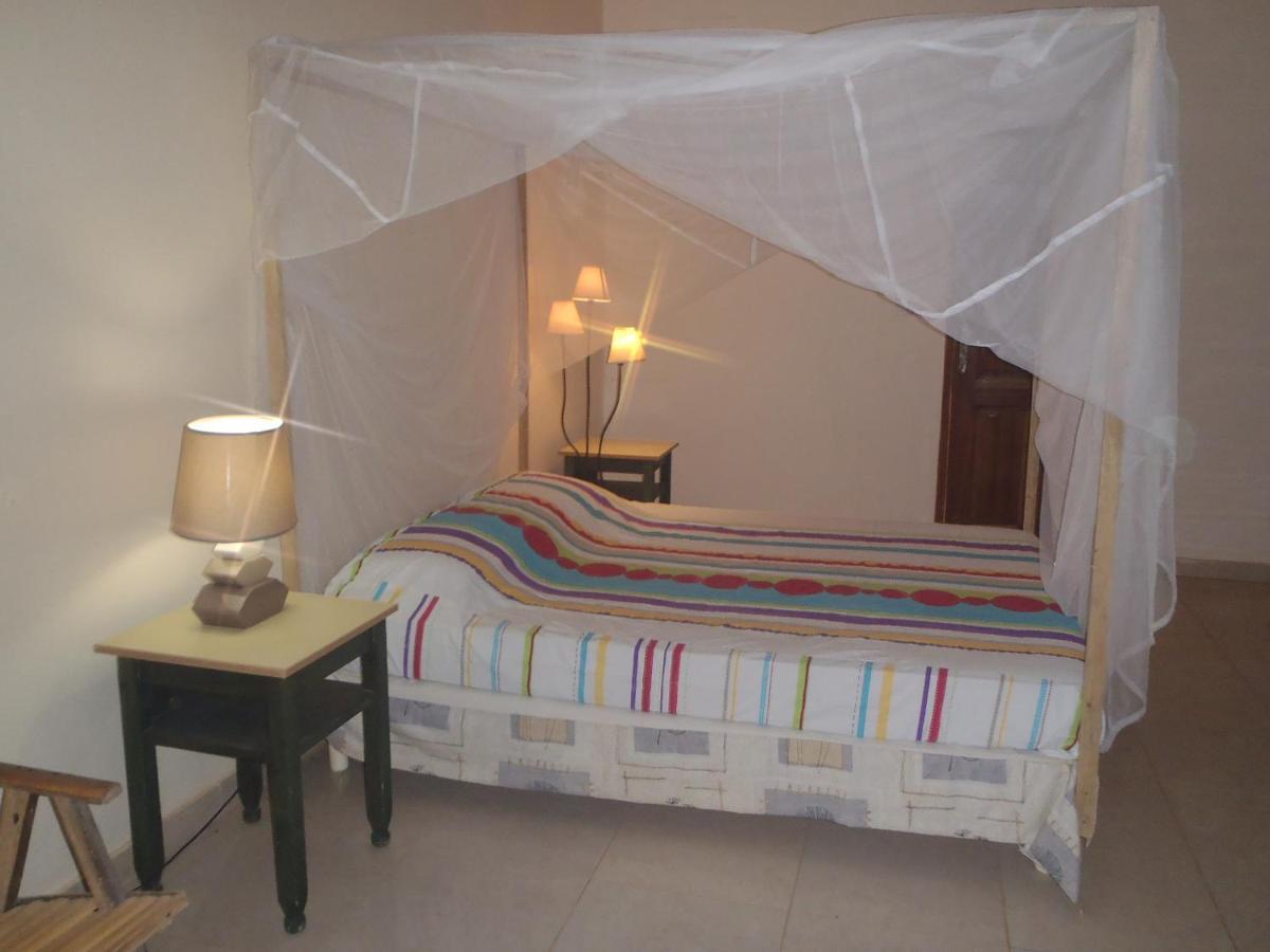 Hotel Chez medzo et patou Popenguine Esterno foto